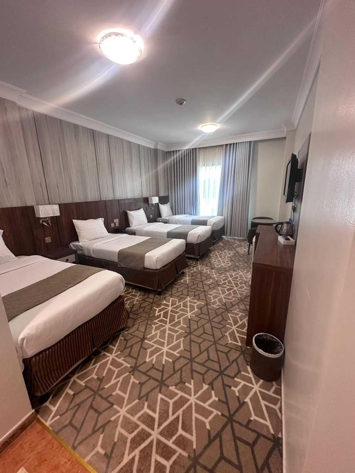Diyar Al Salam Silver Hotel Medina Bagian luar foto